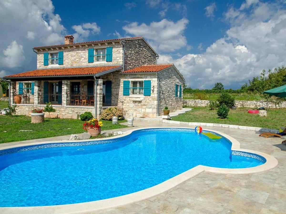 Villa Slivari Žminj Eksteriør billede